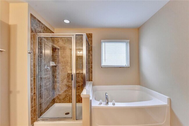 Building Photo - 4228 Woods Creek Ln