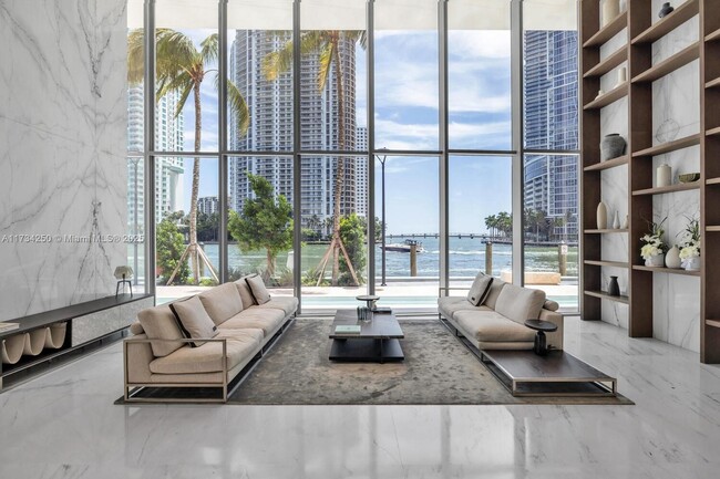 Building Photo - 300 Biscayne Blvd Way