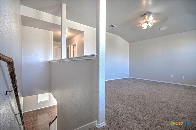 Building Photo - 1011 Sugar Brook Dr