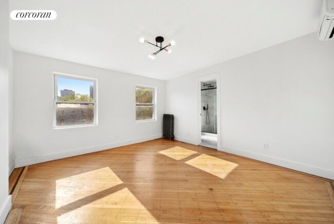 Building Photo - 366 Clermont Ave