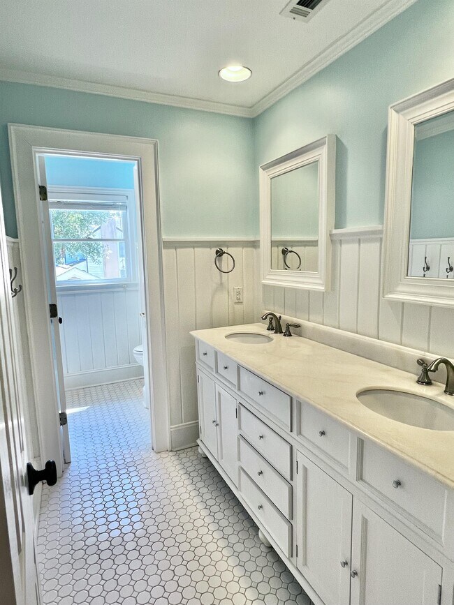 Building Photo - 344 Cottage Farm Dr