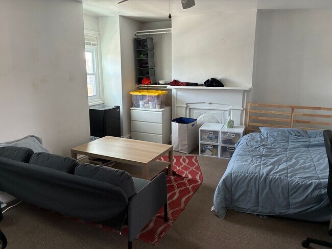 Building Photo - 3423 Ward St