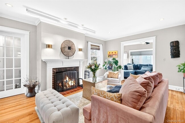 Building Photo - 14 Columbia Pl