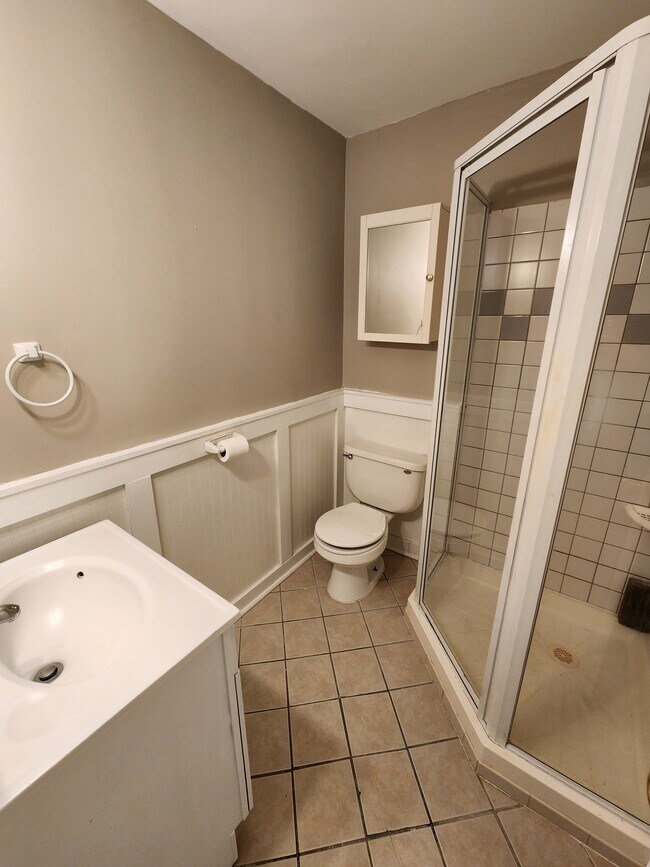 Building Photo - 661 Portland St