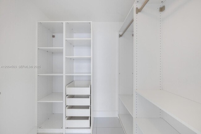 Building Photo - 465 Brickell Ave