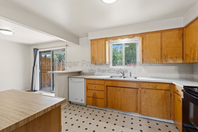 Building Photo - 9717 N Stevens St