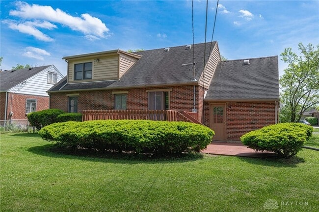 Building Photo - 521 Oakview Dr
