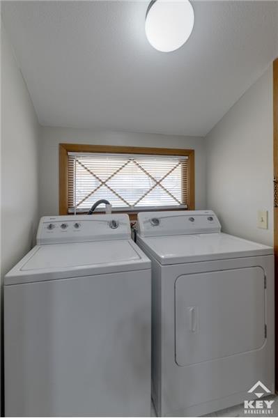 Building Photo - 1143 Patricia St