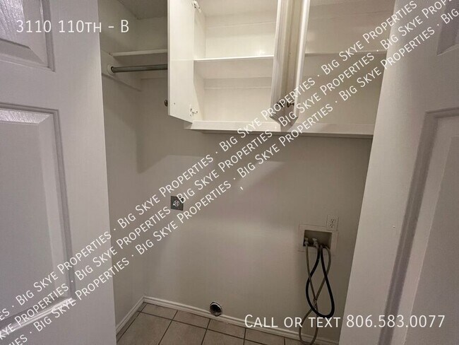 Building Photo - 3110 110th-B