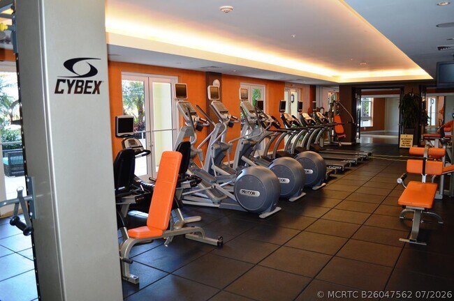 Building Photo - 550 Okeechobee Blvd