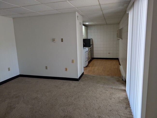 Building Photo - 2668 Elmwood Ave