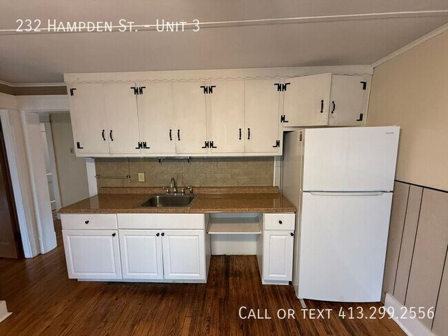 Building Photo - 232 Hampden St