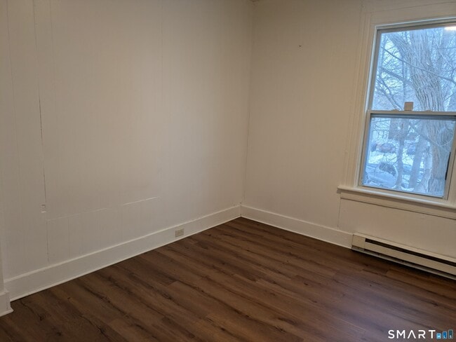 Building Photo - 71 E Pearl St