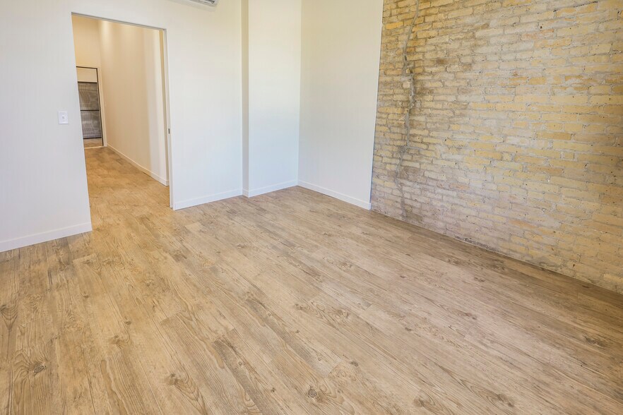 Historic character - 225 N Sibley Ave