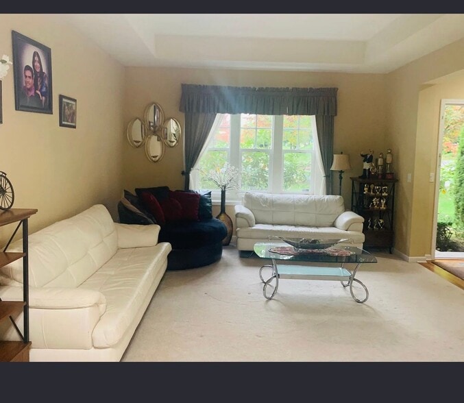 Building Photo - 22531 NE Cascara Cir