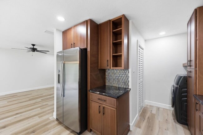 Building Photo - 8753 Como Lake Dr