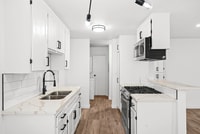 Building Photo - 5549 Fulcher Ave