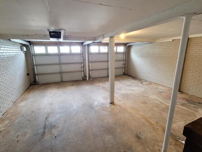 Building Photo - 1218 Graham Dr