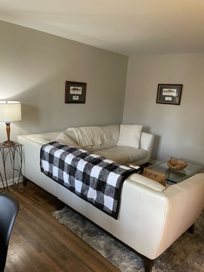 Building Photo - 1906 Gordon St