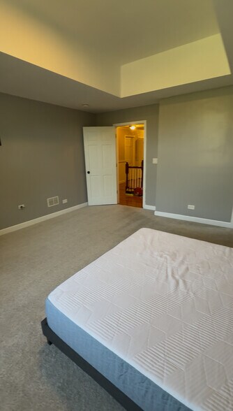 Building Photo - 236 Forest Dr