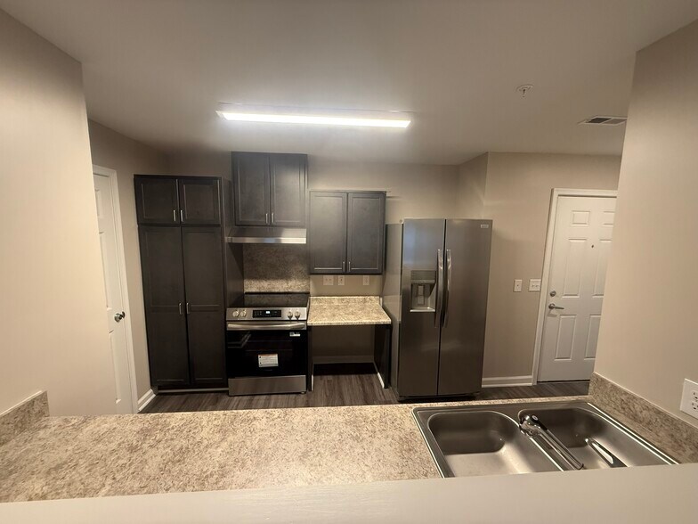 Building Photo - Overlook Ridge