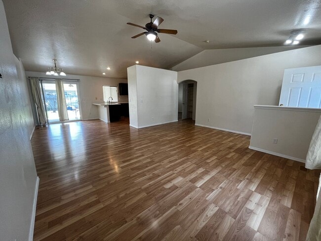 Building Photo - 11283 W Glen Ellyn Dr