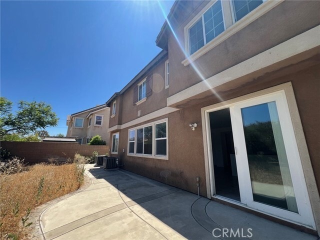 Building Photo - 15688 Portenza Dr