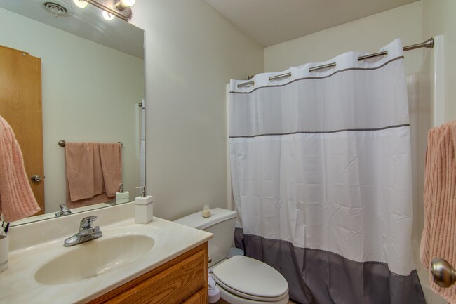 Building Photo - Italian Estates Property Management