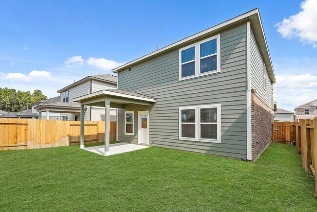 Building Photo - 222 Forest W St