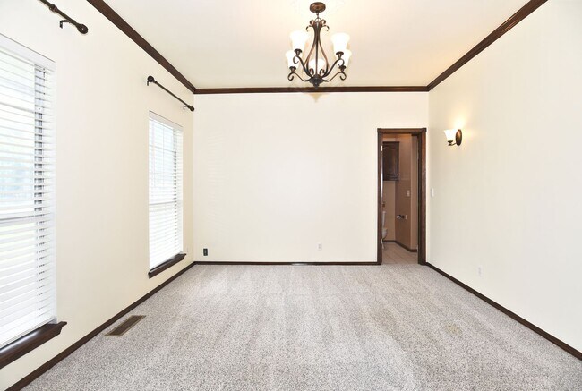 Building Photo - 1704 N 12th St
