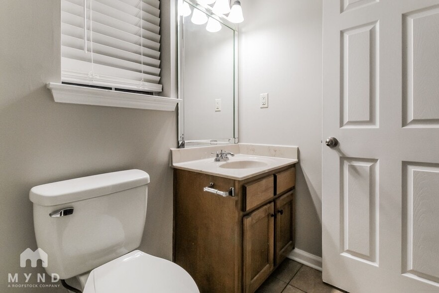 Building Photo - 5885 Landau Drive