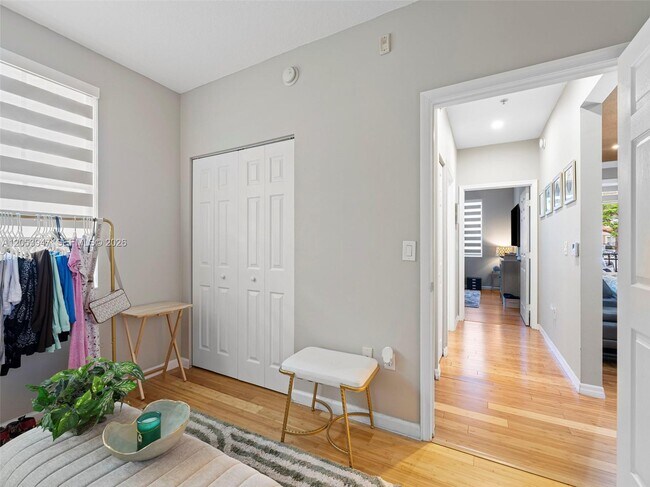 Building Photo - 4402 SW 160th Ave