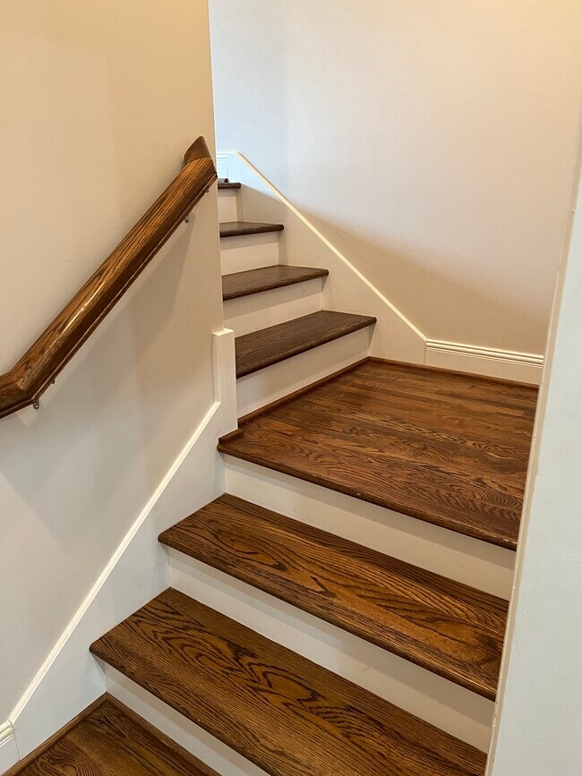 Building Photo - 510 Bowerwood Cir