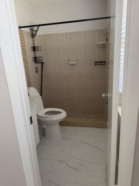 Building Photo - 9448 Saddlebrook Dr