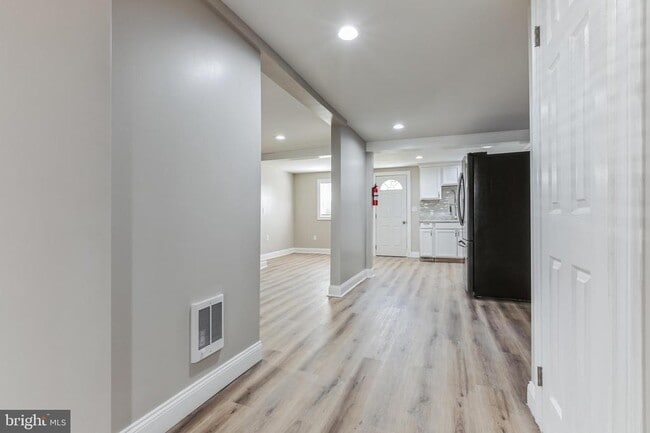 Building Photo - 614 Minor St