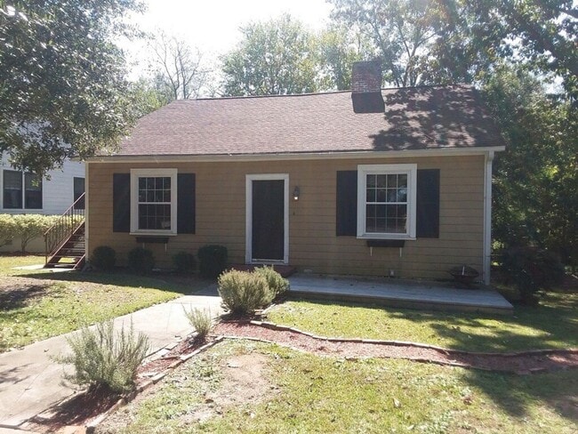 Building Photo - 312 Park View Cir