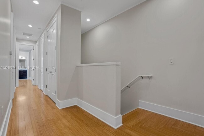 Building Photo - 3072 Carter St