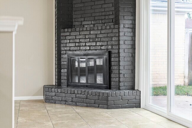 Building Photo - 11567 Willwood Dr