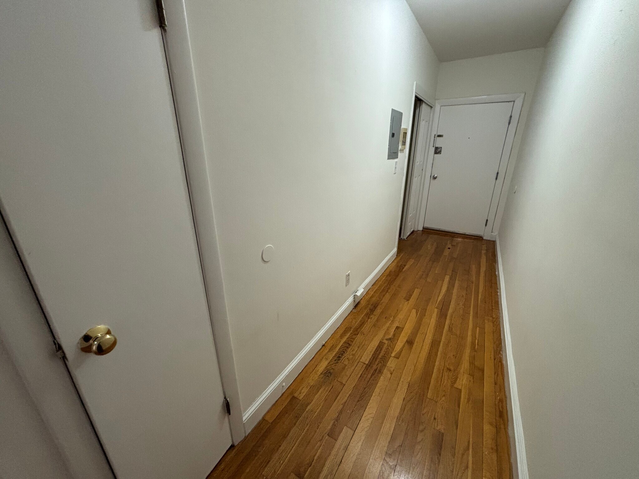 Building Photo - 529 Beacon St