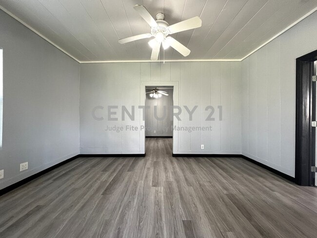 Building Photo - Charming 2/1 in Castleberry ISD for Rent!