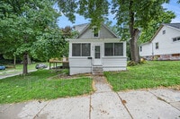 Building Photo - 3918 S 14th St