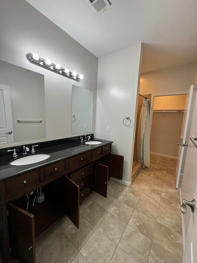 Building Photo - 413 Legato Dr