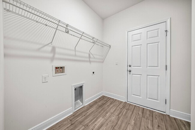 Building Photo - 345 Polaris Pl