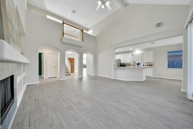 Building Photo - 522 Jay's Ln