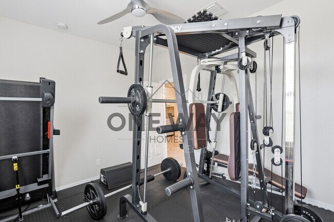 Building Photo - 392 S 194th Ln