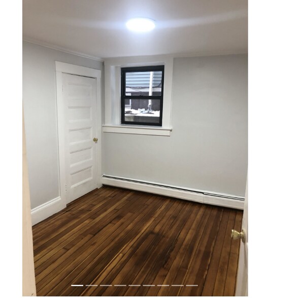 Building Photo - 9 Upland Rd