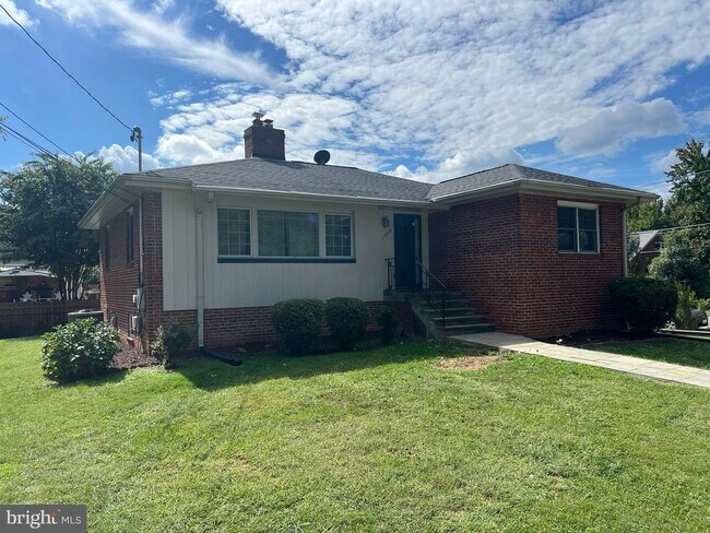 Building Photo - 2314 Eccleston St