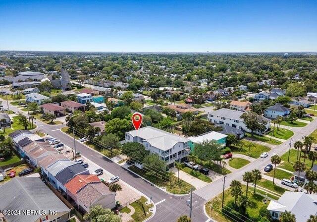 Building Photo - 400 14th Ave N