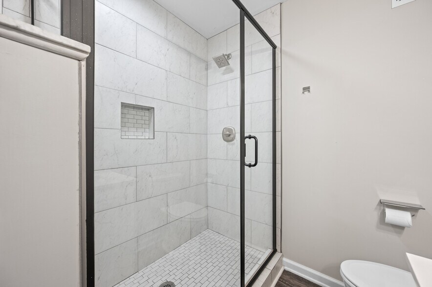 Building Photo - 117 Settlement Dr