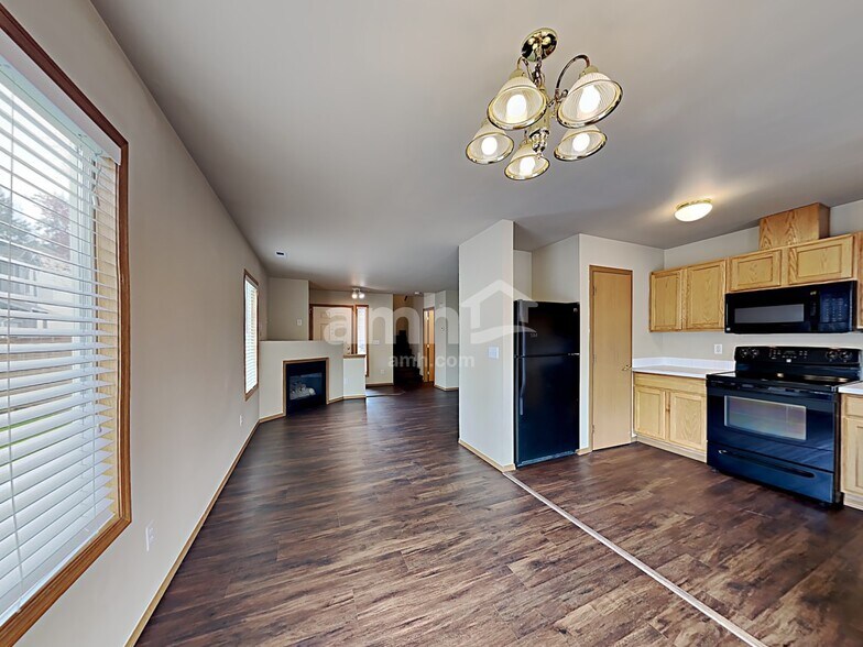 Building Photo - 13023 158th Street Ct E